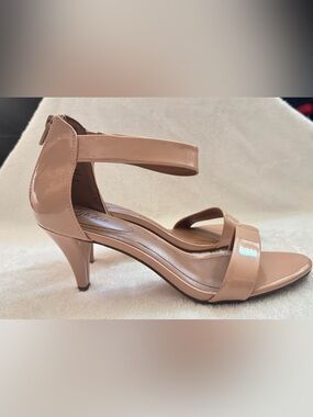 Style & Co. Women's Tan Slip-On Heel Sandal